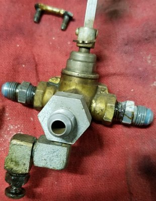 cast fuel selector valve with quick drain