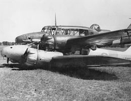 260px-Two_Avro_Ansons_(L9162_and_N4876)__piggyback__in_a_paddock_near_Brocklesby_1[1].jpg